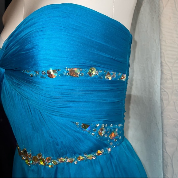 Love 16 prom dress - Picture 6 of 10